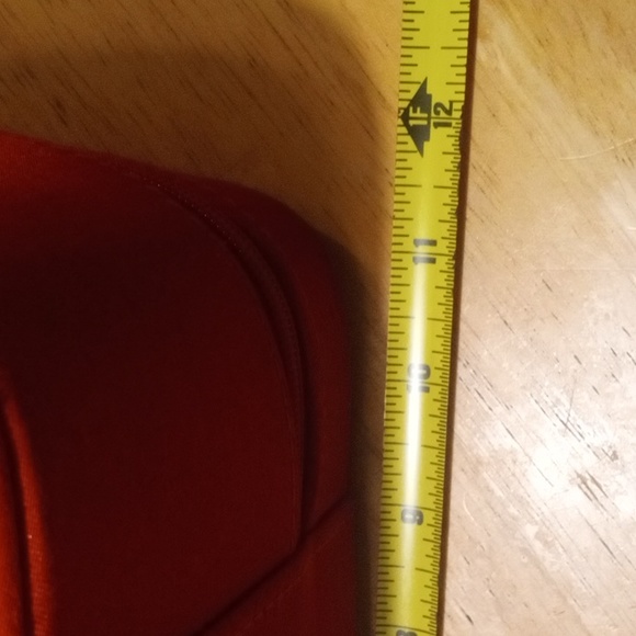 ESTEE LAUDER SUITCASE TYPE MAKEUP BAG LARGE RED GOLD - Picture 8 of 10